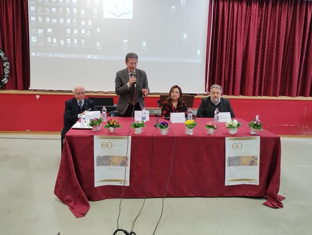 All’istituto comprensivo “Cavour” di Catania il seminario per i 60 anni della scuola media